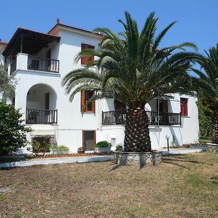 Liossis Rooms & Apartments Skopelos Town Exterior photo